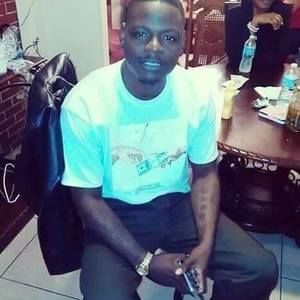 Meet your Posher, Larry